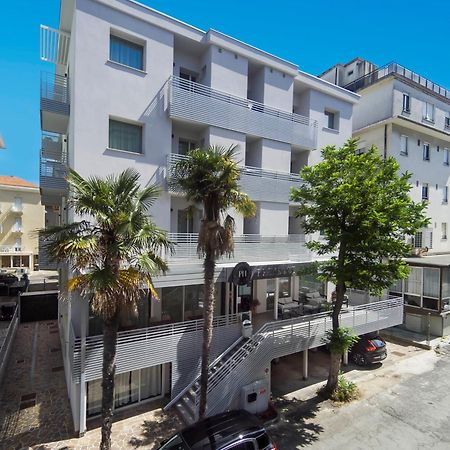 B&B Primrose Residence Hotel Rimini Kültér fotó