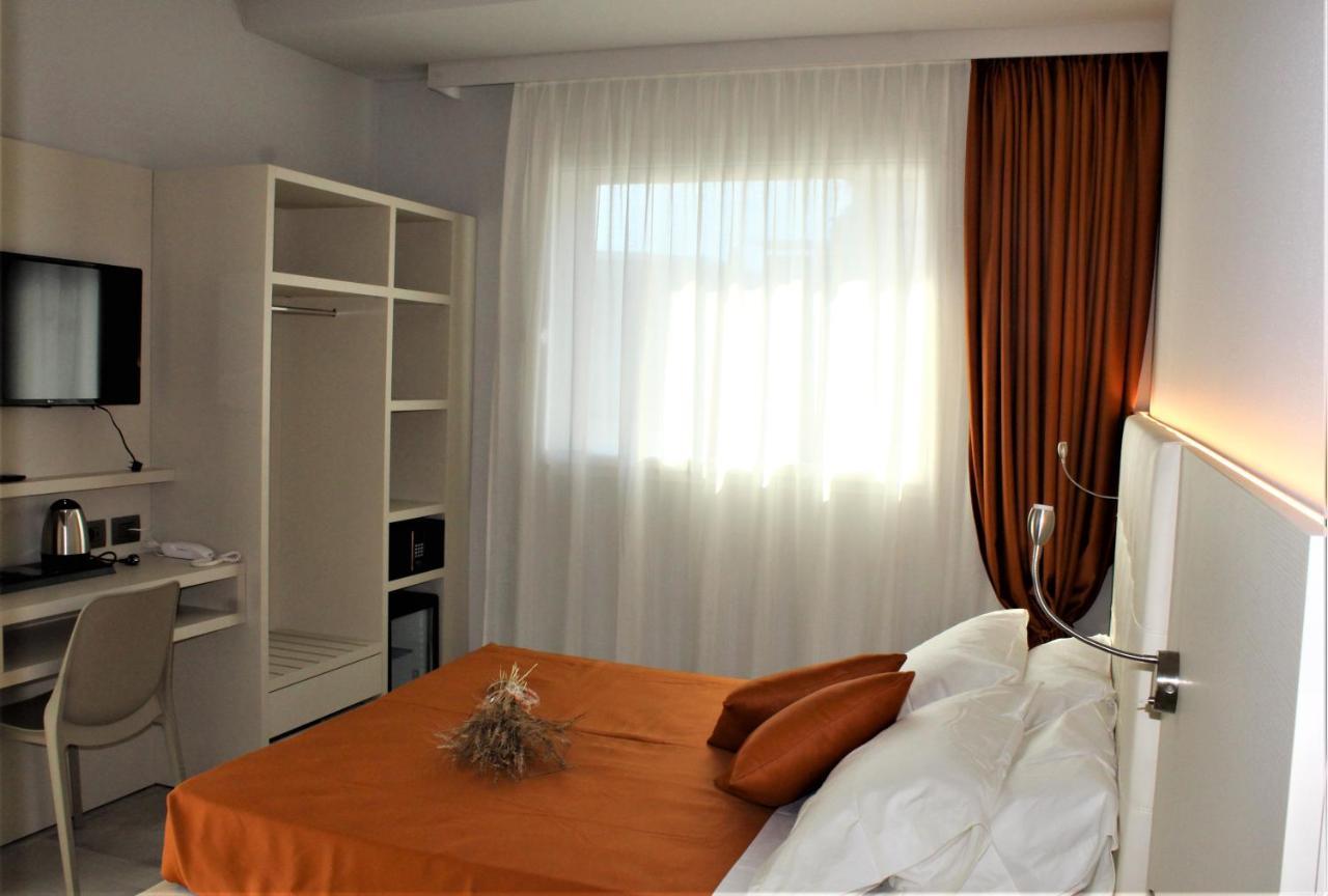 B&B Primrose Residence Hotel Rimini Kültér fotó